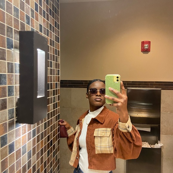 Brown jacket - Picture 3 of 3